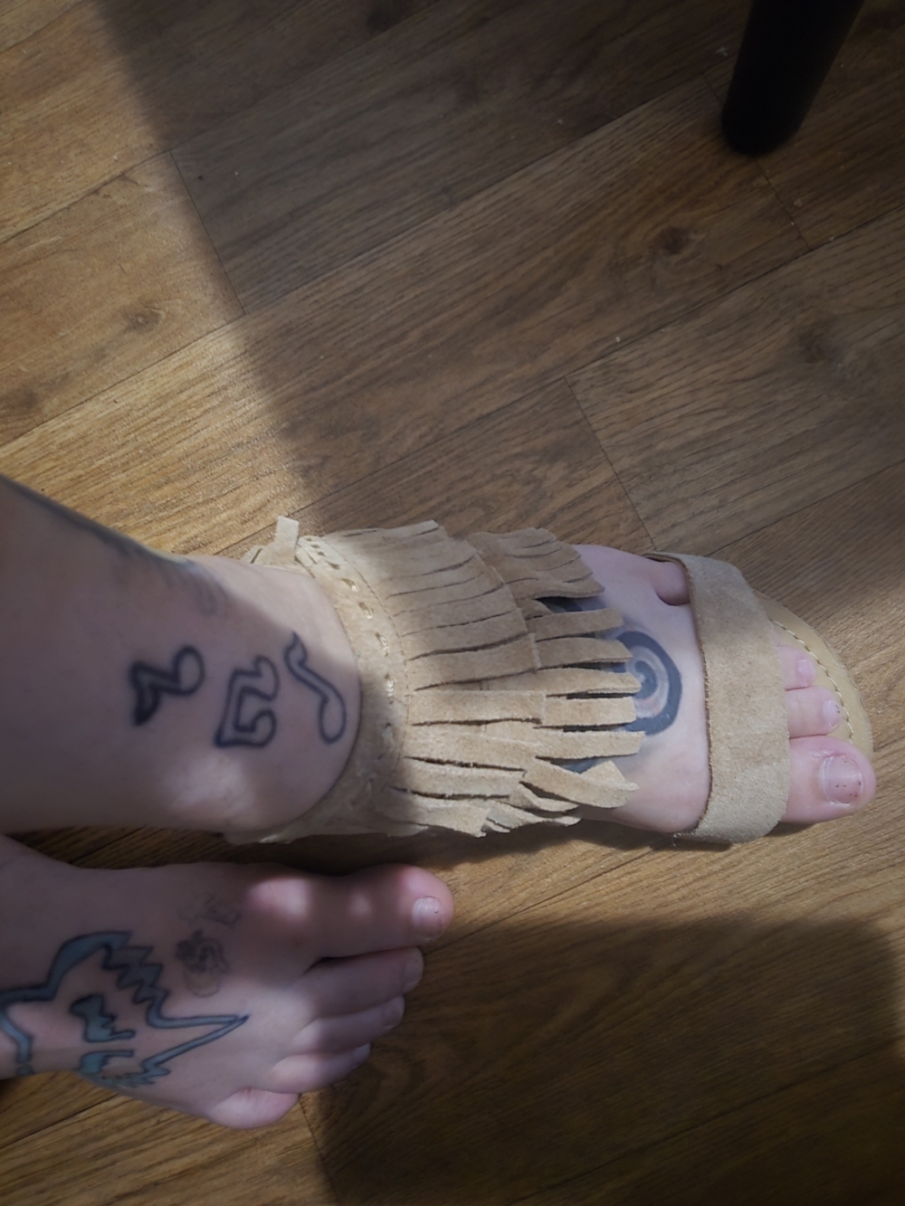 naughty monkey Fringe Suede Open-Toe Sandals in Tan